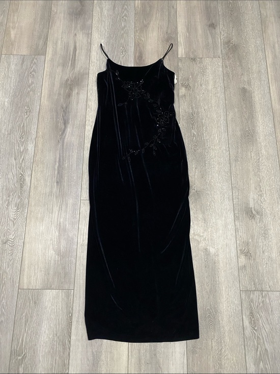 Dresses & Skirts - Y2K Black Velvet Slip Dress with Beaded Floral Detail
